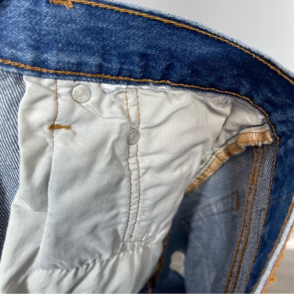 Levi’s Iconic 501 Denim Jean Short Button Fly Medium Wash Size 27 - Picture 9 of 15